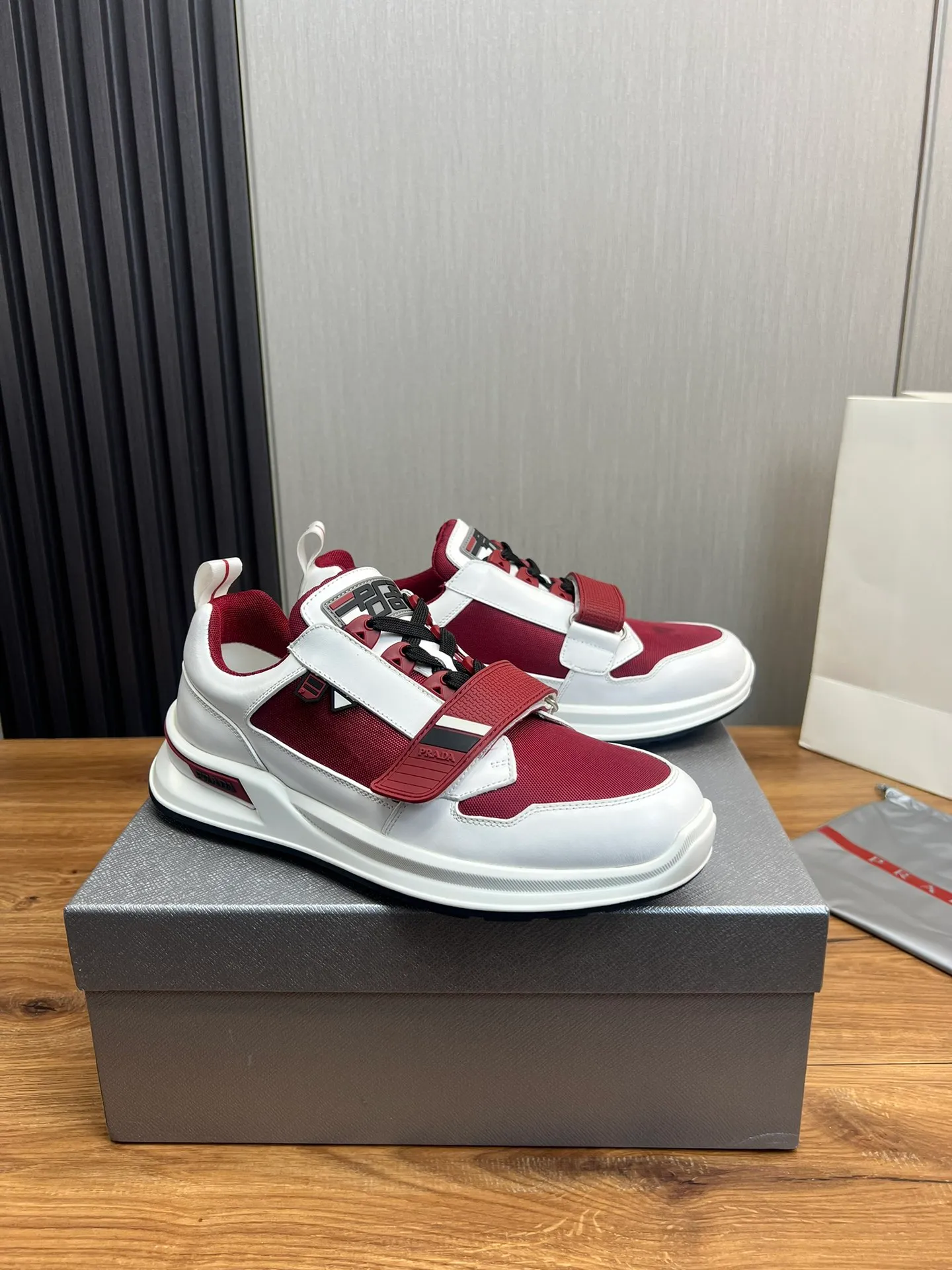 Men's shoes 💰620💰 [PRADA] Men's shoes are popular in the counter, official website is synchronized, high-quality shipments ✔️Original cowhide stitching mesh + cowhide lining, 1🆚1 replica, original original bottom, 38-45 (45 customized, non-refundable)